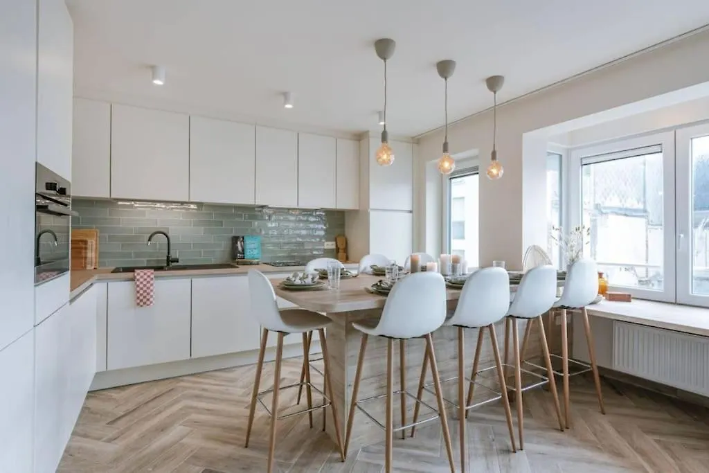 Juan - Stijlvol Appartement Met Uitzicht Op De Kaai Oostende